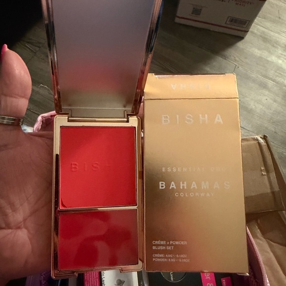 Bougie Bundle! You get it all. Including the Mally bag. See all pics - Picture 11 of 14